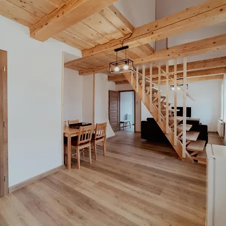 Stary Dvor * Spišské Podhradie