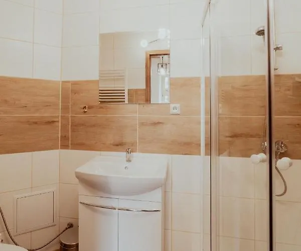 Stary Dvor * Spišské Podhradie